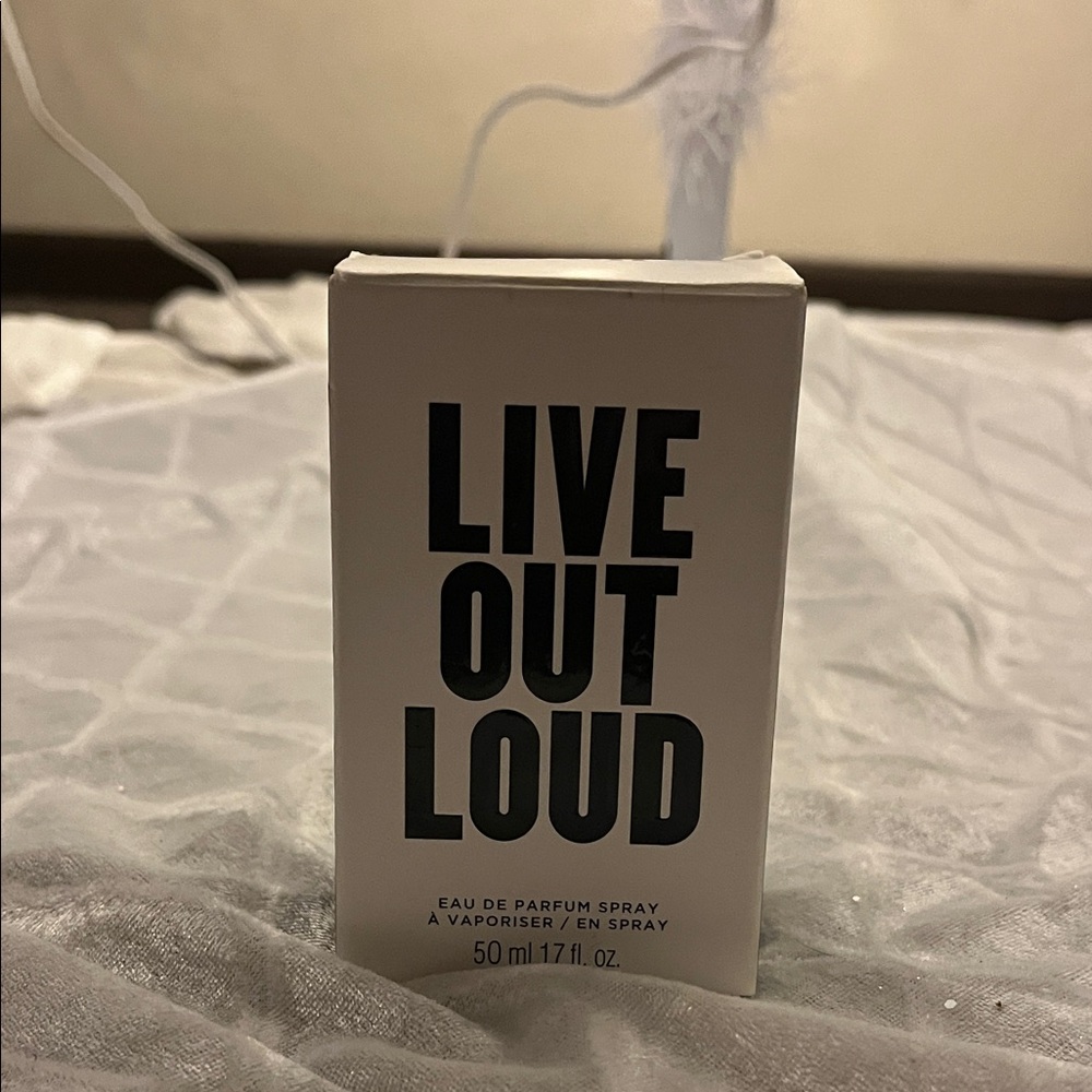 Live Out Loud Eau de Parfum Spray
